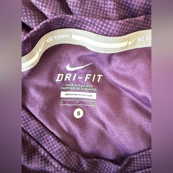 Nike Dri-FIT Running Long Sleeve Top – Purple Pattern – Small - Picture 4 of 6
